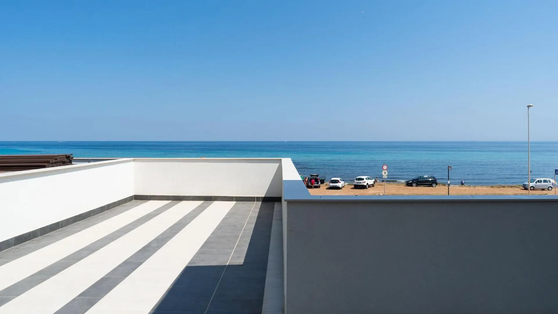 Apartment Lolita'S Beachfront Loft By Wonderful Italy Bari