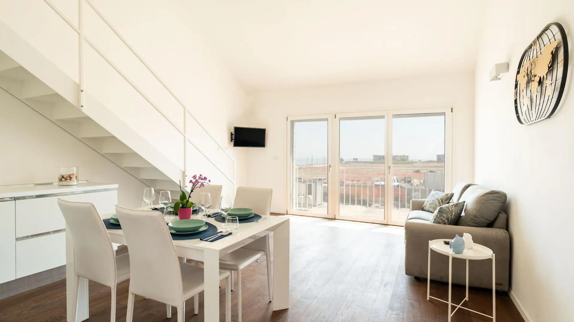 Lolita'S Beachfront Loft By Wonderful Italy Bari